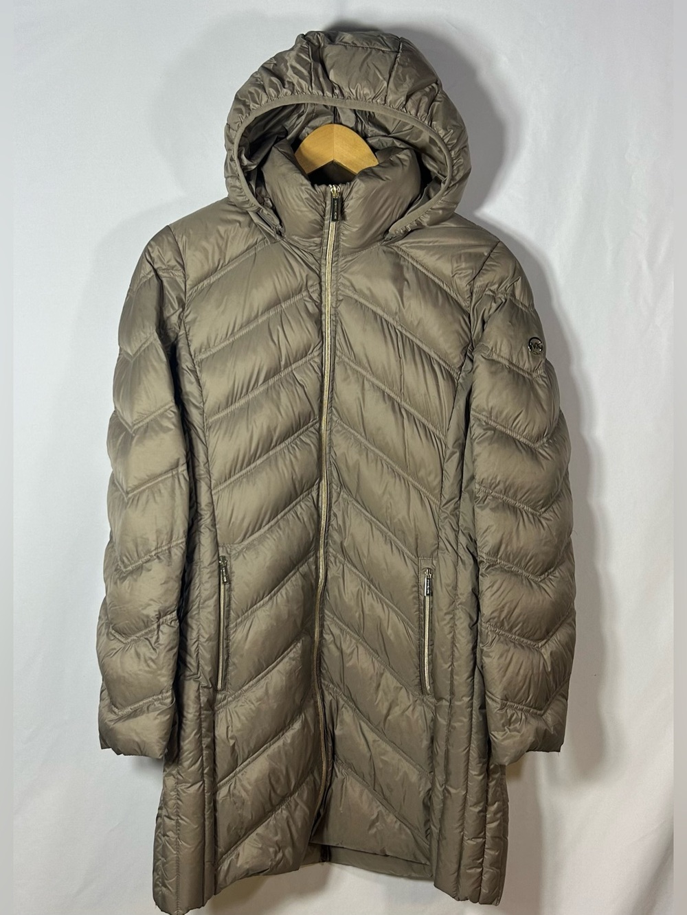 Michael Kors Long Hooded Quilted Puffer Coat Down Filled Taupe Tan Hooded